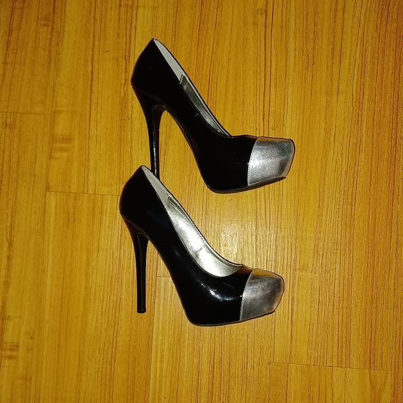 Steve Madden Shoes - 🍁 3/$25. Steve Madden heels